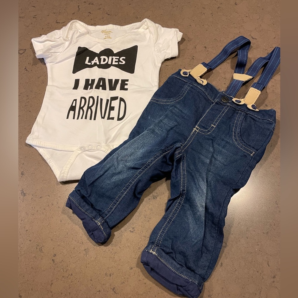Baby Outfit Bundle - Picture 2 of 7